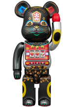 Load image into Gallery viewer, BE@RBRICK Lucky Cat Jackpot 400% – Release from DesignerCon 2024 Las Vegas
