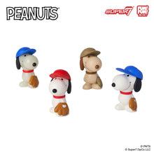 Load image into Gallery viewer, Peanuts FUN! FUN! MINI Wave 01 (Athlete Snoopy) Individual Blind Box
