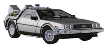 Load image into Gallery viewer, Back to the Future Time Machine Pt. 1 1/24 Model Kit