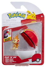 Load image into Gallery viewer, Pokémon Clip 'N' Go 2-Inch Battle Figure and PokéBall Accessory - Chimchar