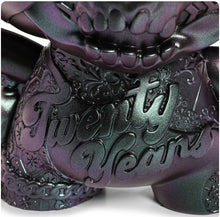 Load image into Gallery viewer, 20th Anniversary Still Life Dunny 8" Art Figure by Tristan Eaton - Mystic Black Edition (Limited Edition of 300)