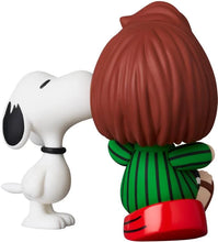 Load image into Gallery viewer, Peanuts UDF No.827 - Peppermint Patty & Snoopy