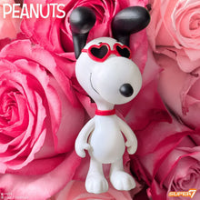 Load image into Gallery viewer, Peanuts ReAction Figures Snoopy (Heart Eyes)