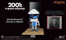 Load image into Gallery viewer, 2001: A Space Odyssey DF Astronaut Defo Real Soft Vinyl (White Version)
