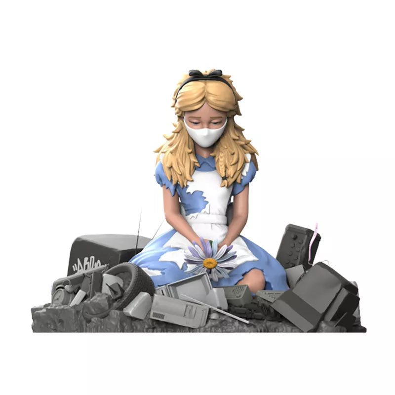 Alice in Wasteland Vinyl Figure