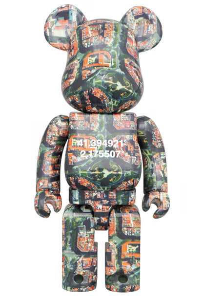 BE@RBRICK BENJAMIN GRANT OVERVIEW BARCELONA 400% + 100% – 3DRetro