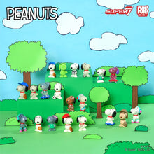 Load image into Gallery viewer, Peanuts FUN! FUN! MINI Wave 01 (Athlete Snoopy)  Individual Blind Box
