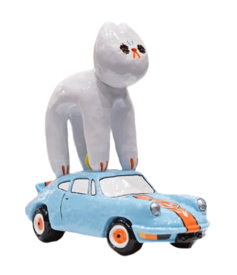 How2work The Cat Car Sofubi Figure (WHITE)
