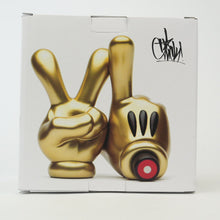 Load image into Gallery viewer, OG Slick LV HANDS VINYL FIGURE GOLD
