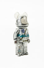 Load image into Gallery viewer, Be@rbrick Mercury Astronaut 100% + 400% Side angle
