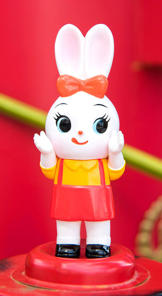 Pointless Island Sofubi Figure - Rabbit Girl (Peko-chan Colorway)