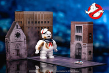 Load image into Gallery viewer, Jada Toys Ghostbusters 6 inch Stay Puft 1.65 inch Ecto-1 Die-cast Diorama
