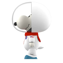 Load image into Gallery viewer, Peanuts SuperSize Vinyl  Snoopy (White Spacesuit)
