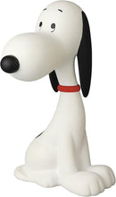 Load image into Gallery viewer, Medicom Snoopy 1957 Version VCD Figure
