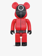 Load image into Gallery viewer, BE@RBRICK SQUID GAME GUARD (CIRCLE) 1000%
