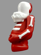 Load image into Gallery viewer, Bxh Bounty Hunter Skull Ko Kun Chang Red Vinyl Figure Art Secret Base
