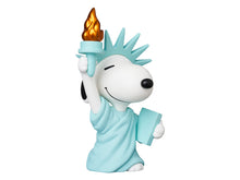 Load image into Gallery viewer, Peanuts UDF No.823 - Statue of Liberty Snoopy
